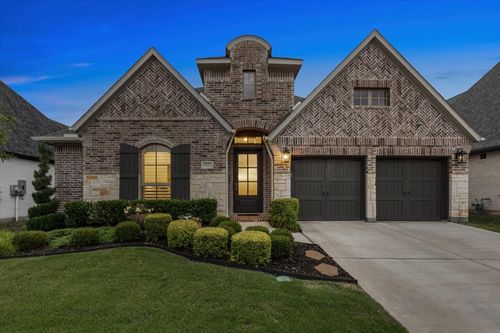 2422 Amesbury Dr, Midlothian, TX, 76065-2582 | Card Image