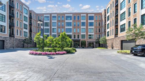 1116-100 Garvies Point Rd, Glen Cove, NY, 11542-5000 | Card Image