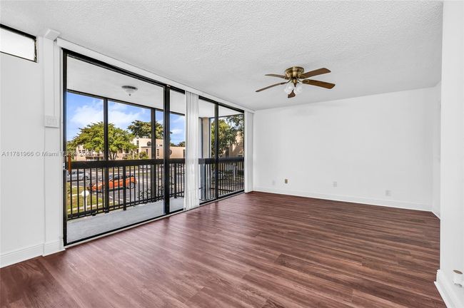 APT-808 - 2821 Sw 87 Th Ave, Condo with 3 bedrooms, 3 bathrooms and null parking in Davie FL | Image 24
