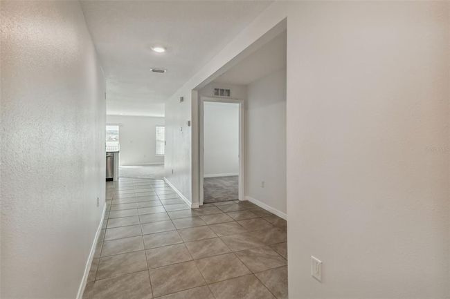8027 Broad Pointe Dr, House other with 3 bedrooms, 2 bathrooms and null parking in Zephyrhills FL | Image 6