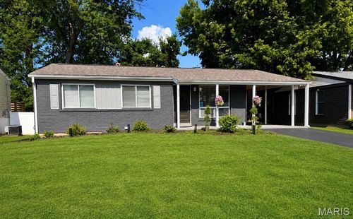 2865 Cherry Point Ln, Maryland Heights, MO, 63043-1775 | Card Image