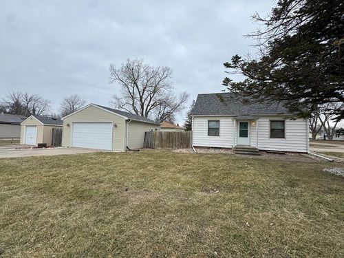 1102 Kramme Dr, Fort Dodge, IA, 50501-2152 | Card Image