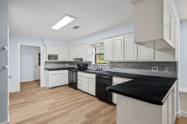 2227 Fm 2729, House other with 4 bedrooms, 3 bathrooms and null parking in Tom Bean TX | Image 7