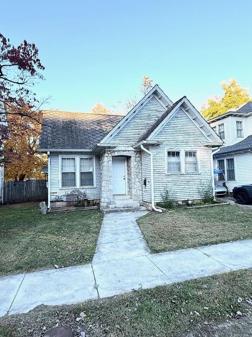 152 Alumni Ave, Hopkinsville, KY, 42240-3674 | Card Image