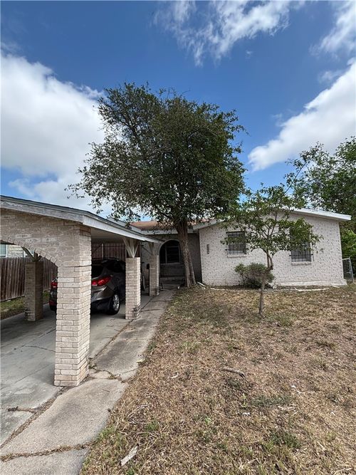 2834 Willard St, Corpus Christi, TX, 78404-4060 | Card Image
