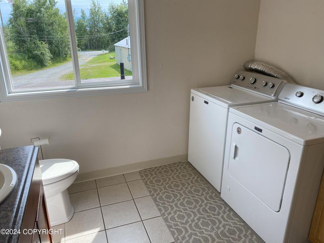 Upstairs Bathroom position 2 | Image 39