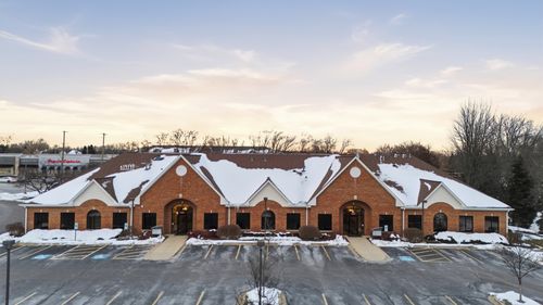 6475 Washington St, Gurnee, IL, 60031-4404 | Card Image