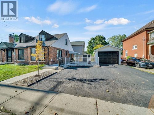 860 Vine St, Cambridge, ON, N3H2Z5 | Card Image