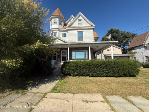 126 10th Ave, Scranton, PA, 18504-2604 | Card Image