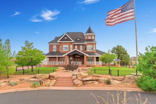 5615 Eight Mile Gap Rd, Kanab, UT, 84741-4195 | Card Image