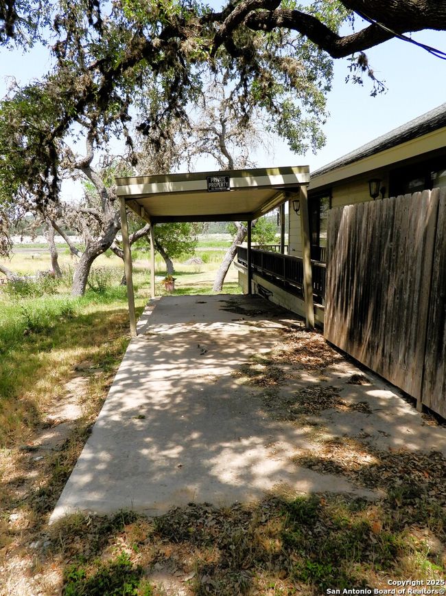 3078 Goat Hill Rd, House other with 4 bedrooms, 4 bathrooms and null parking in Lakehills TX | Image 52