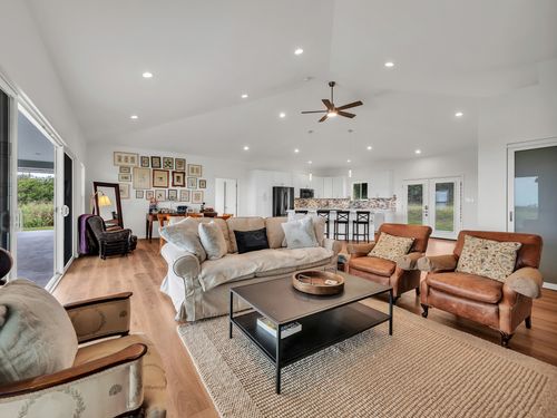 94-5774 Kalakau St, NAALEHU, HI, 96772 | Card Image
