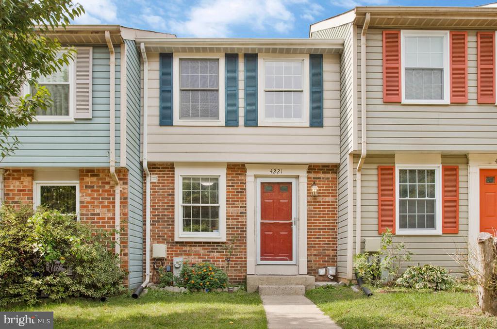 Thistlewood Ter, Burtonsville, MD 20866