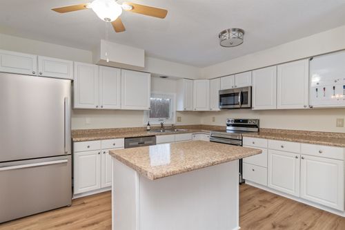 1749 Blakely Rd, Colchester, VT, 05446-7752 | Card Image