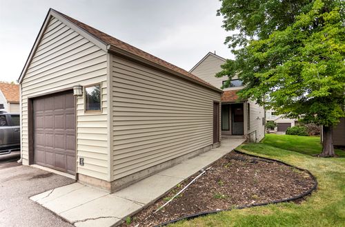 20-2340 55th St, Missoula, MT, 59803-3156 | Card Image