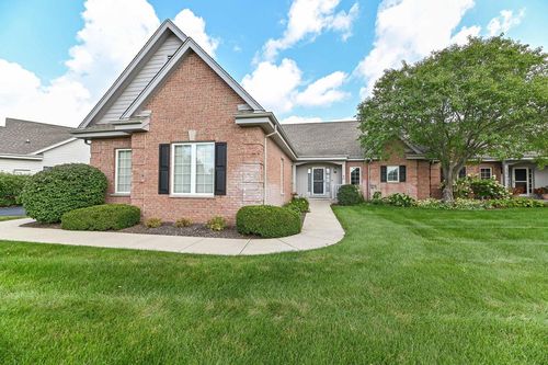 222 Eagle Cove Circle, North Prairie, WI, 53153 | Card Image