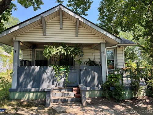 976 Summit St, Muskogee, OK, 74403-3158 | Card Image