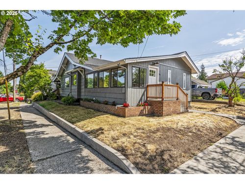 601 Columbia St, Kelso, WA, 98626-4307 | Card Image