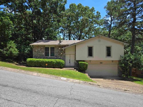 3403 Millbrook Rd, Little Rock, AR, 72227-3103 | Card Image