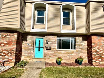 102 Pinewood Road, Condo with 2 bedrooms, 1 bathrooms and null parking in Clarksburg WV | Image 3