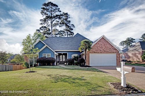 519 Ridge Cir, Brandon, MS, 39047-7855 | Card Image