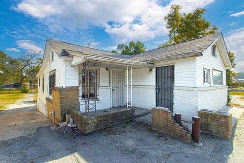 4704 E Broadway St, North Little Rock, AR, 72117-4239 | Card Image