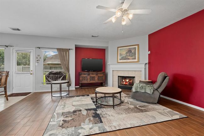 6403 Sagewalk Ct, House other with 3 bedrooms, 2 bathrooms and 2 parking in Spring TX | Image 6