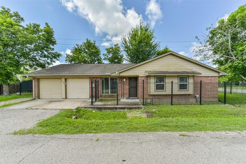 3700 Stassen St, Houston, TX, 77051-1574 | Card Image