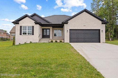 116 Wooded Glen Dr, Mt Washington, KY, 40047-7799 | Card Image