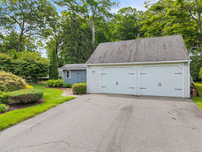 69 Spring St, House other with 3 bedrooms, 2 bathrooms and null parking in Chester CT | Image 35