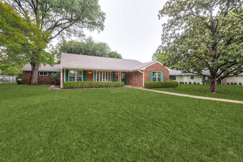 705 Tarryall Dr, Dallas, TX, 75224-5033 | Card Image