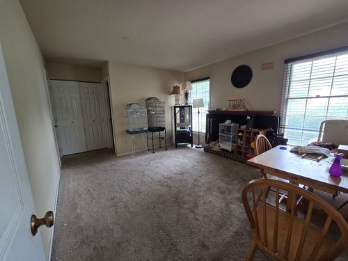 355 Crestwood Ct, Algonquin, IL, 60102-1919 | Card Image