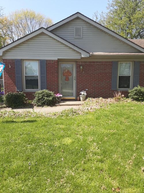 201 Turf Ct, Frankfort, KY, 40601-5375 | Card Image