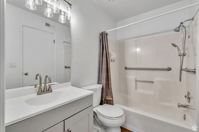 Full bath with shower / bathtub combination and vanity | Image 10