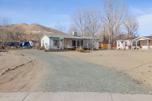 4 Mobil Ct, Yerington, NV, 89447 | Card Image