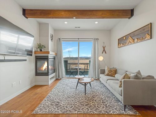 44-6169 Park Ln S, Park City, UT, 84098-4202 | Card Image