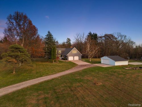 9627 M 52, Perry, MI, 48872-9763 | Card Image