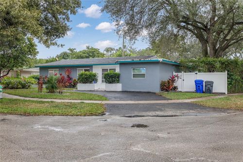 5712 Monroe St, Hollywood, FL, 33023-1462 | Card Image