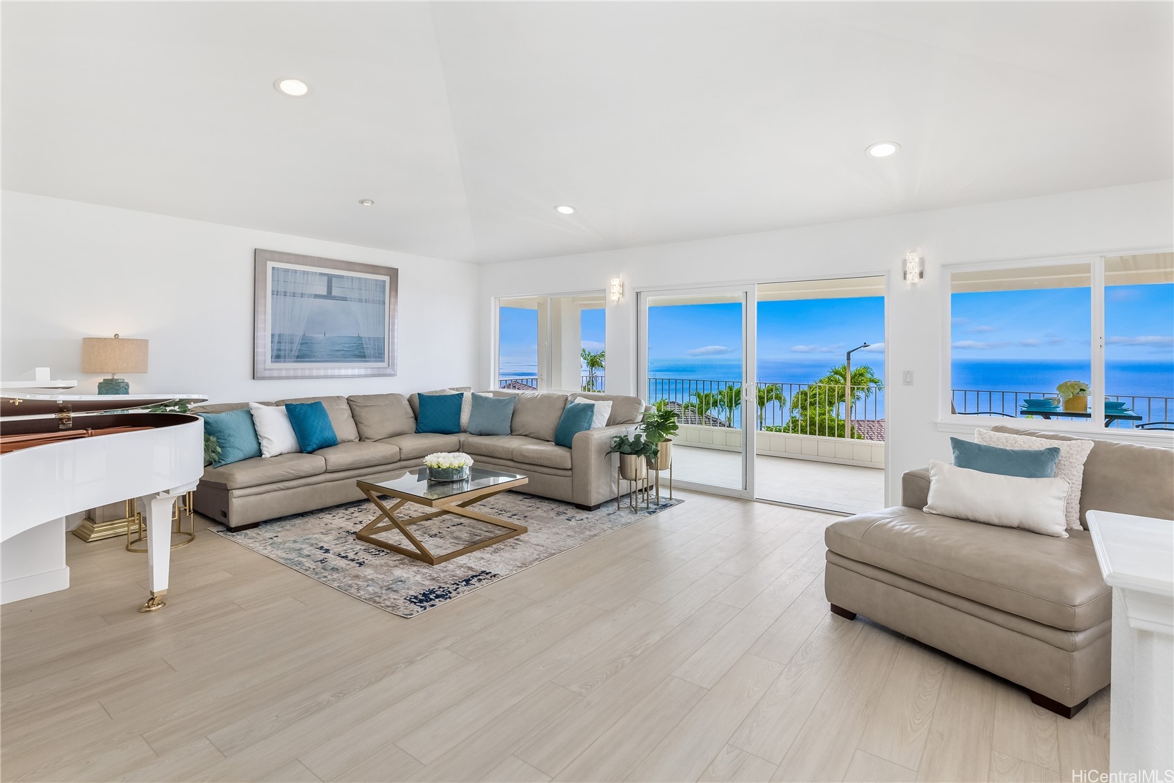 Ikena Cir, Honolulu, HI 96821