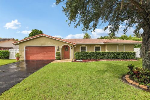 8835 Nw 27th St, Coral Springs, FL, 33065-5316 | Card Image