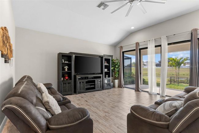 13182 Twin Bridges Dr, House other with 5 bedrooms, 4 bathrooms and null parking in RIVERVIEW FL | Image 9