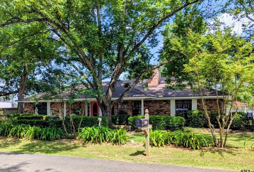 1629* 1/2 Quevado St, Jacksonville, TX, 75766-4058 | Card Image