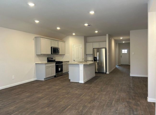 1313 Camden Ln, House other with 4 bedrooms, 3 bathrooms and 4 parking in Lockhart TX | Image 6