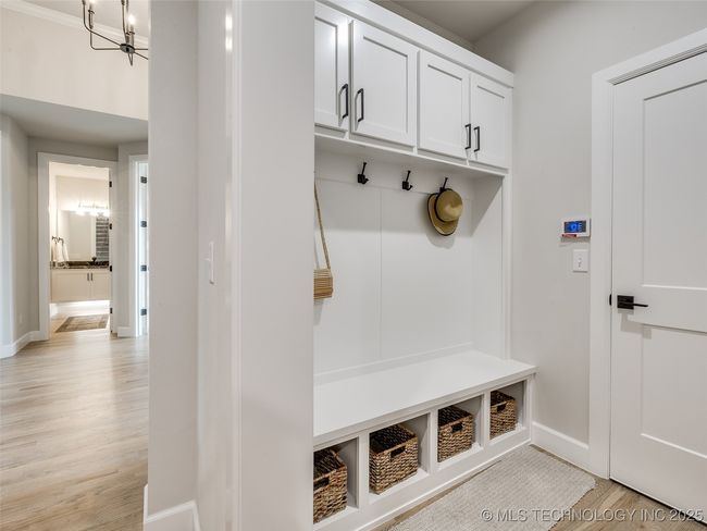 5704 E 126 Th St S, House other with 4 bedrooms, 4 bathrooms and null parking in Bixby OK | Image 48