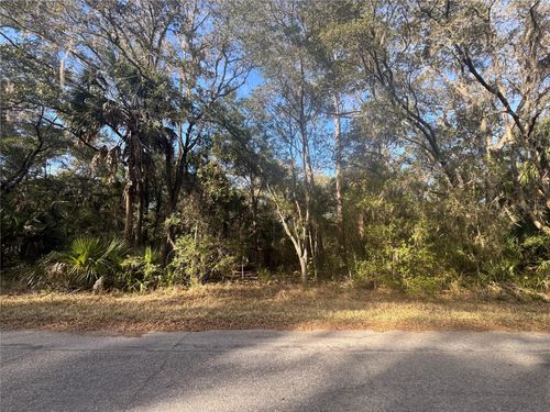 8627 W Rue Des Prairies Pl, Crystal River, FL, 34428-7065 | Card Image
