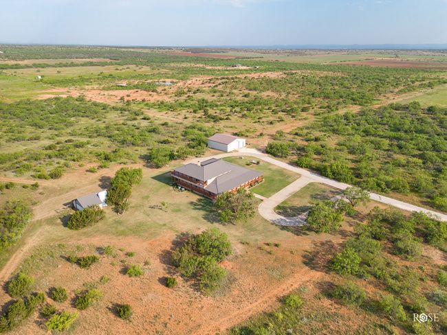 10171 S Hwy 277, House other with 4 bedrooms, 4 bathrooms and 3 parking in Bronte TX | Image 51
