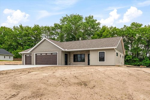 38098 Red Cedar Circle, BRIDGEPORT, WI, 53821 | Card Image