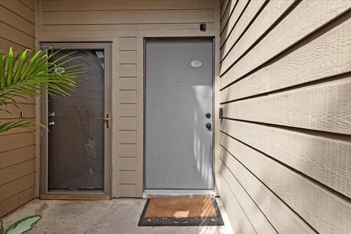 33-10047 Westpark Dr, Houston, TX, 77042-5917 | Card Image