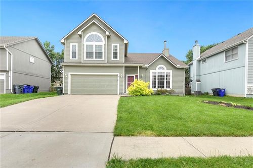 16783 W 155th Ter, Olathe, KS, 66062-6745 | Card Image