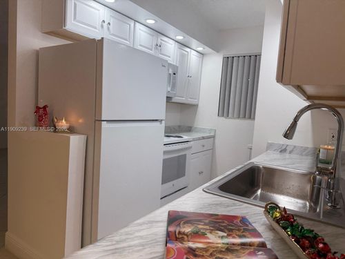 apt-105-523 Trace Cir, Deerfield Beach, FL, 33441-7803 | Card Image